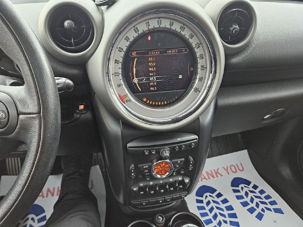 2012 MINI Cooper Image 27