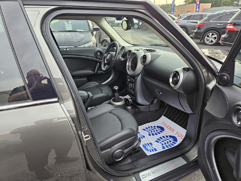 2012 MINI Cooper Image 38