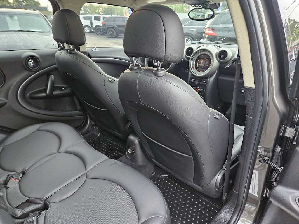 2012 MINI Cooper Image 48