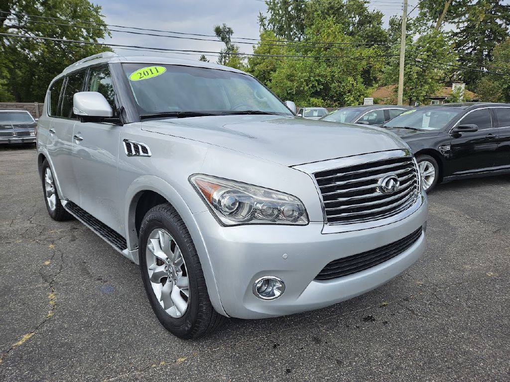2011 INFINITI QX56 Image 4