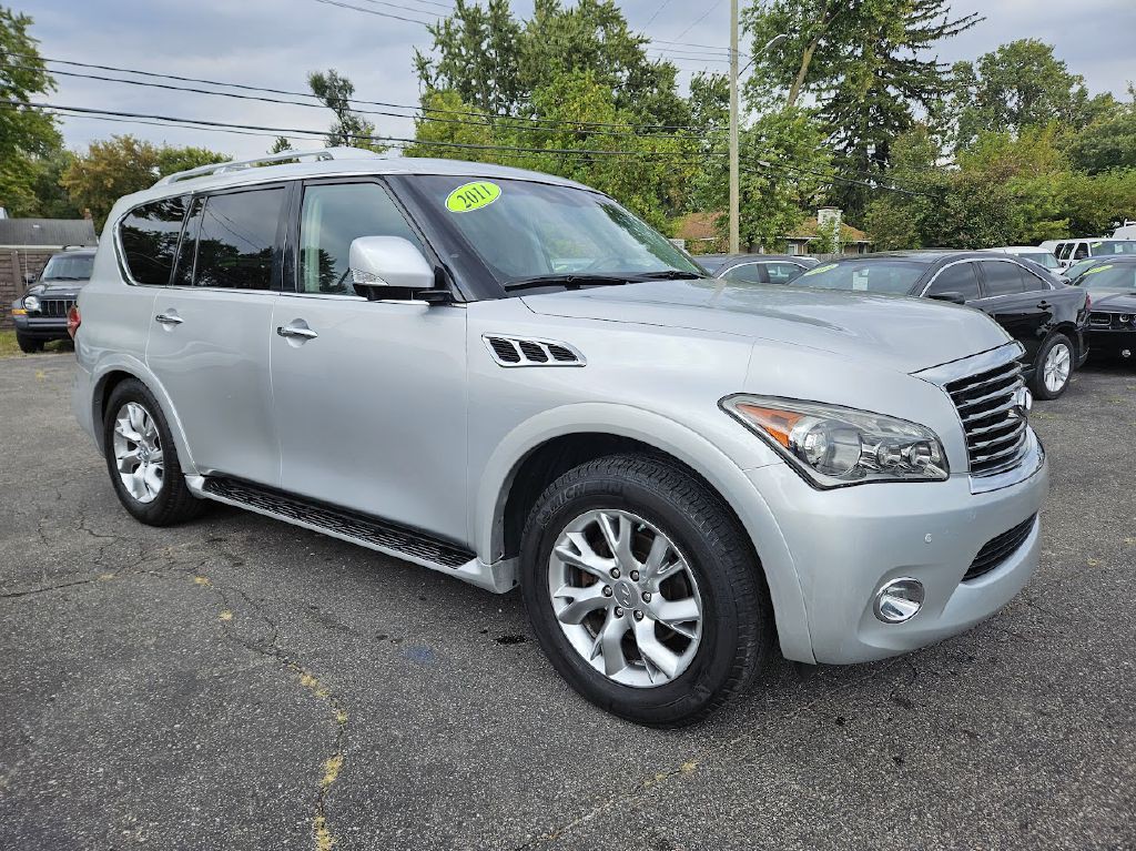 2011 INFINITI QX56 Image 5