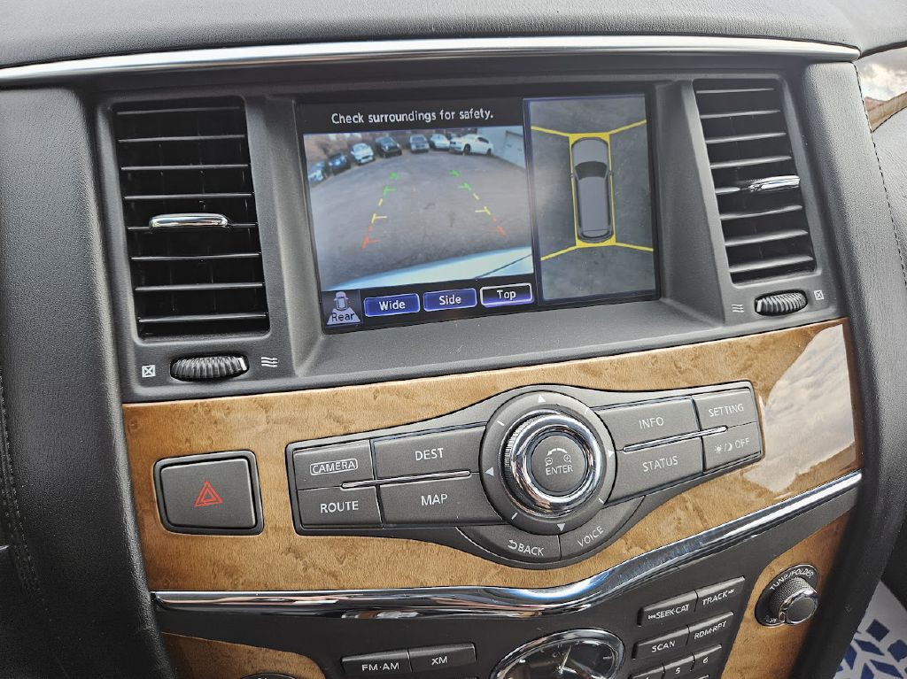 2011 INFINITI QX56 Image 28