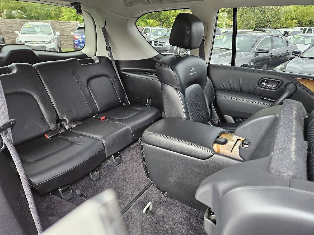 2011 INFINITI QX56 Image 48