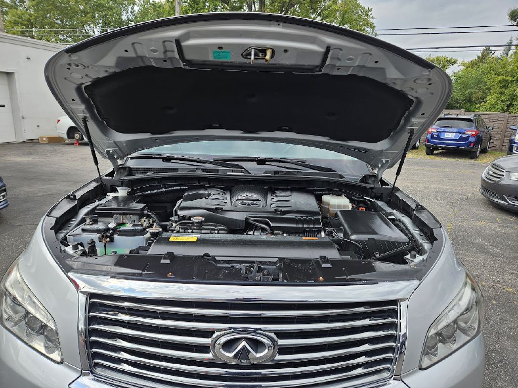 2011 INFINITI QX56 Image 53