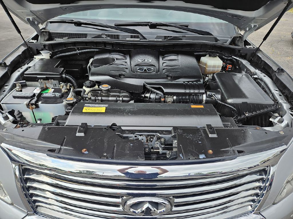 2011 INFINITI QX56 Image 54