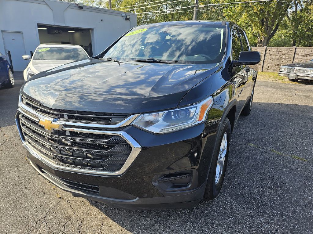 2018 Chevrolet Traverse Image 2