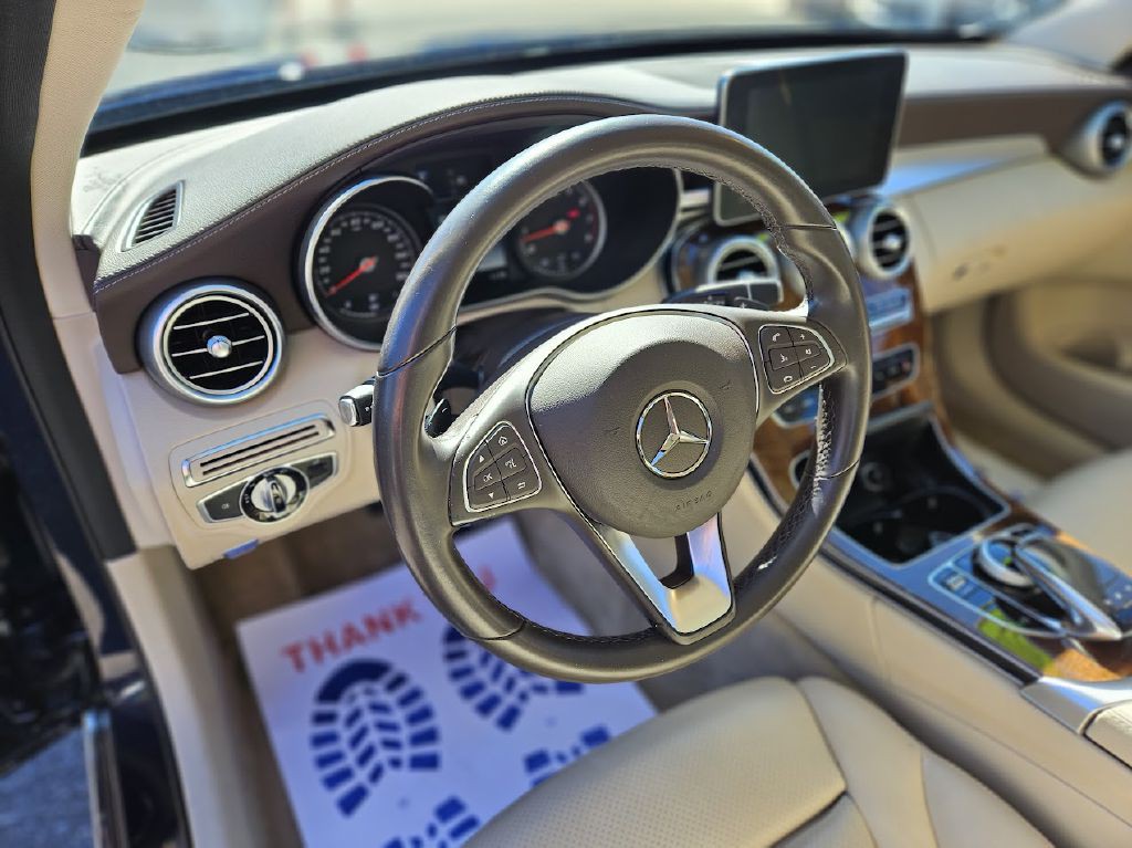 2016 Mercedes-Benz C-Class Image 14