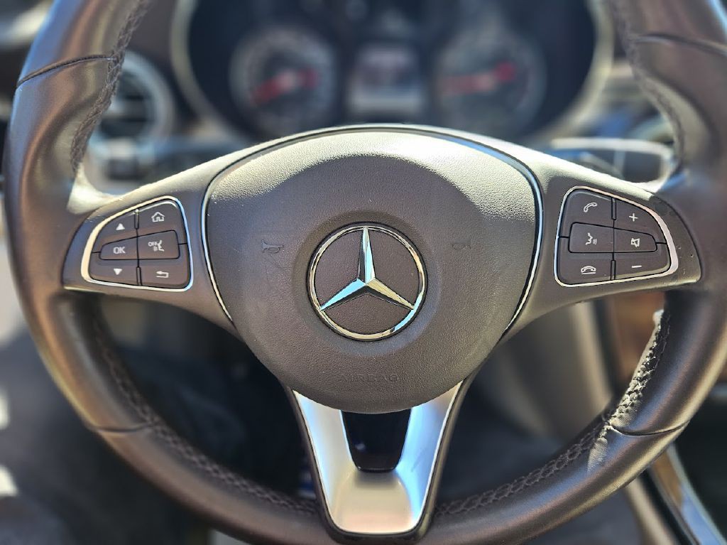 2016 Mercedes-Benz C-Class Image 18