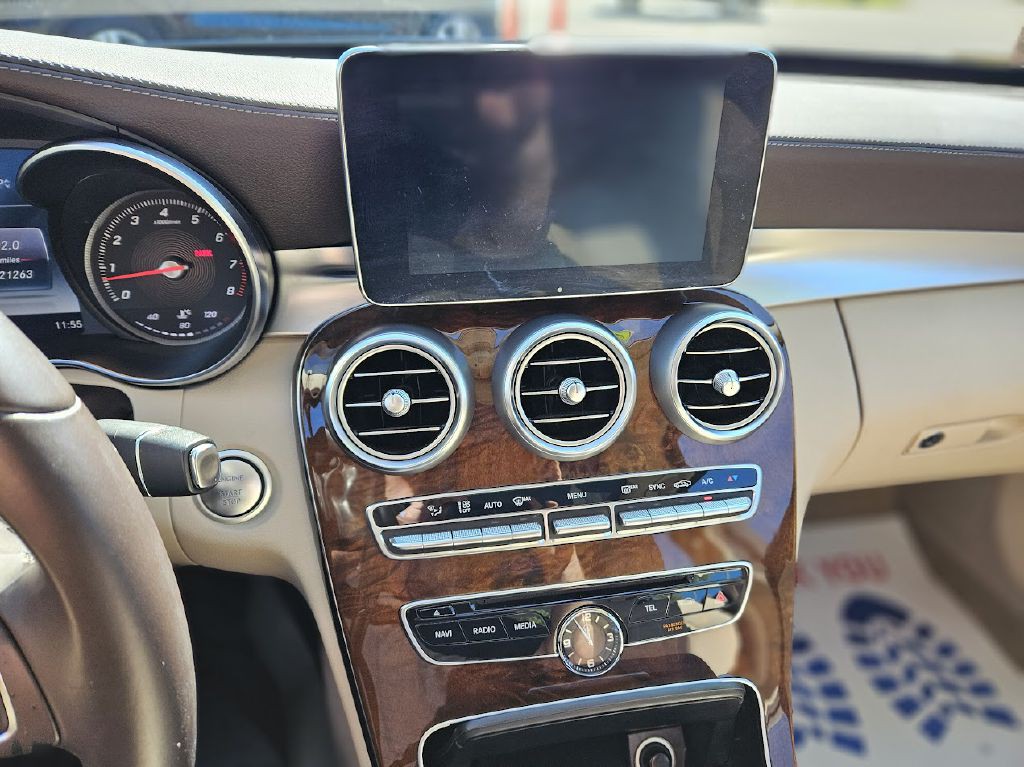 2016 Mercedes-Benz C-Class Image 20