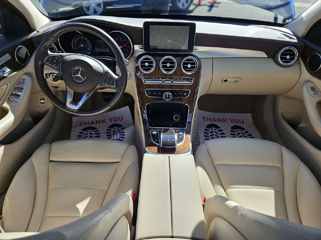 2016 Mercedes-Benz C-Class Image 48