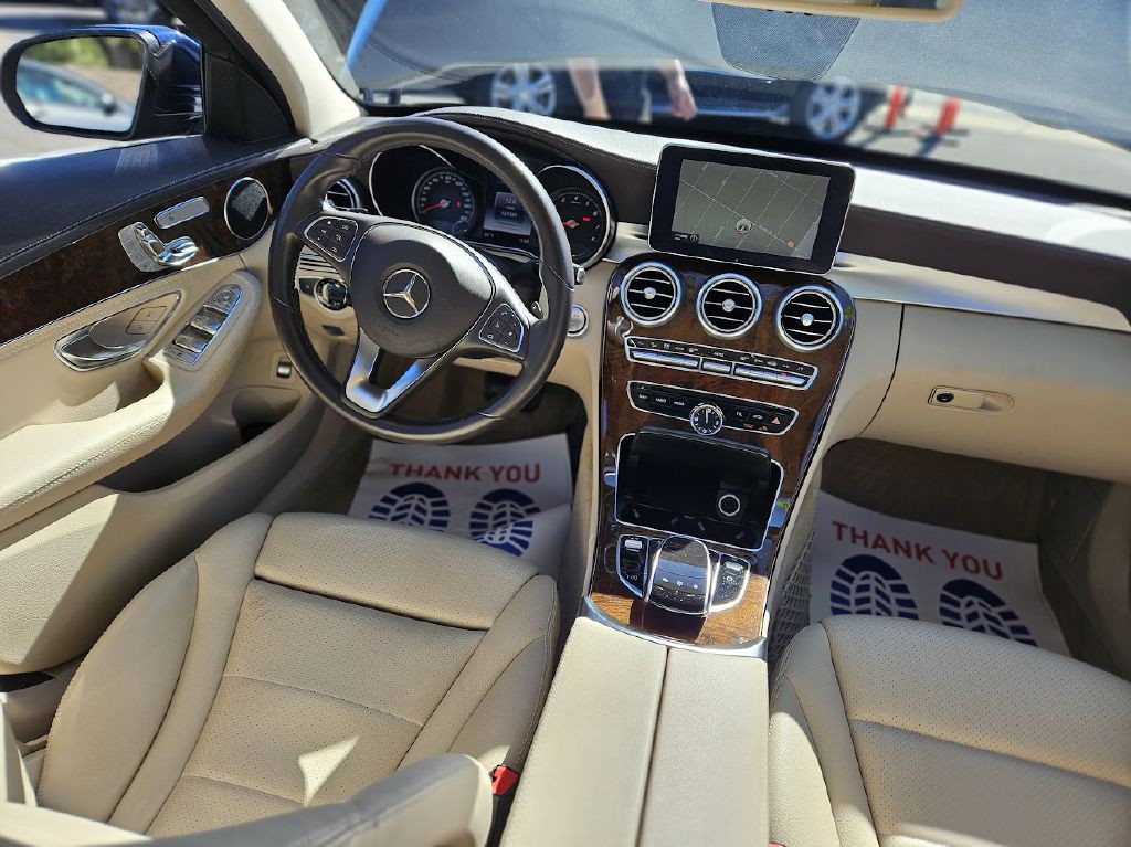 2016 Mercedes-Benz C-Class Image 49
