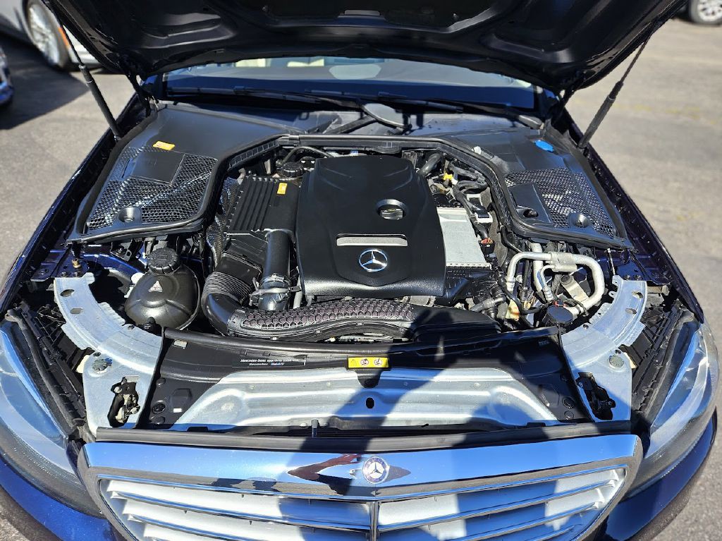 2016 Mercedes-Benz C-Class Image 54