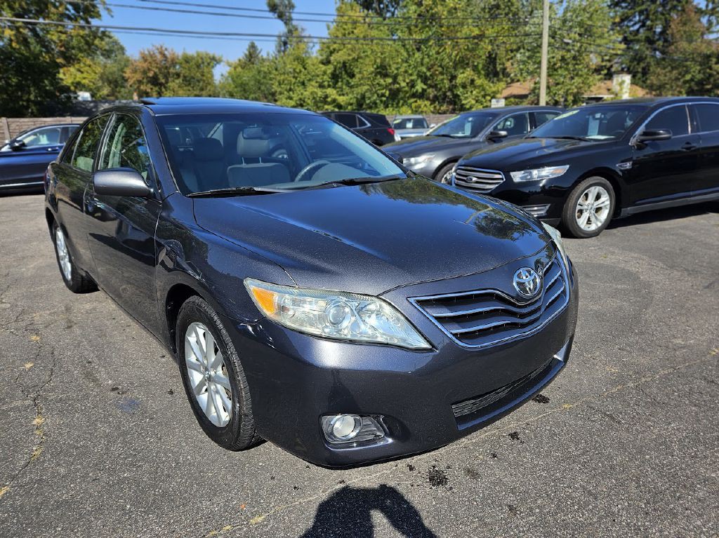 2011 Toyota Camry Image 4