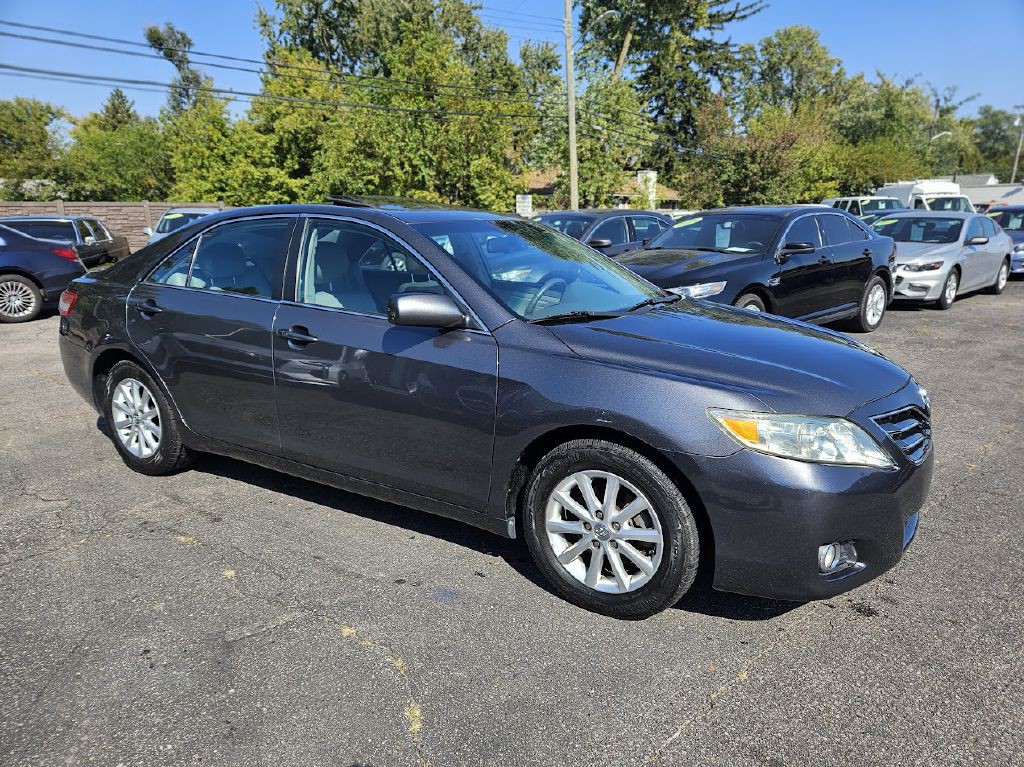 2011 Toyota Camry Image 5