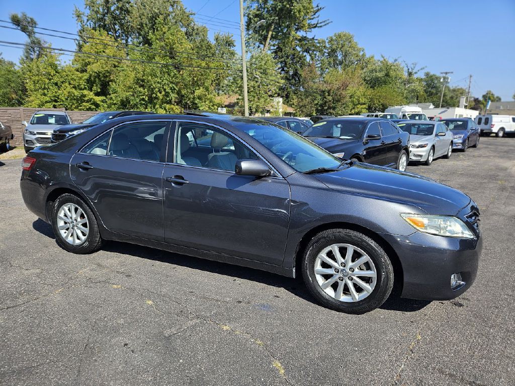 2011 Toyota Camry Image 6