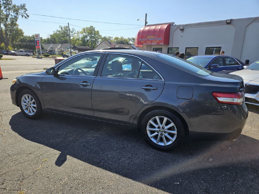 2011 Toyota Camry Image 12