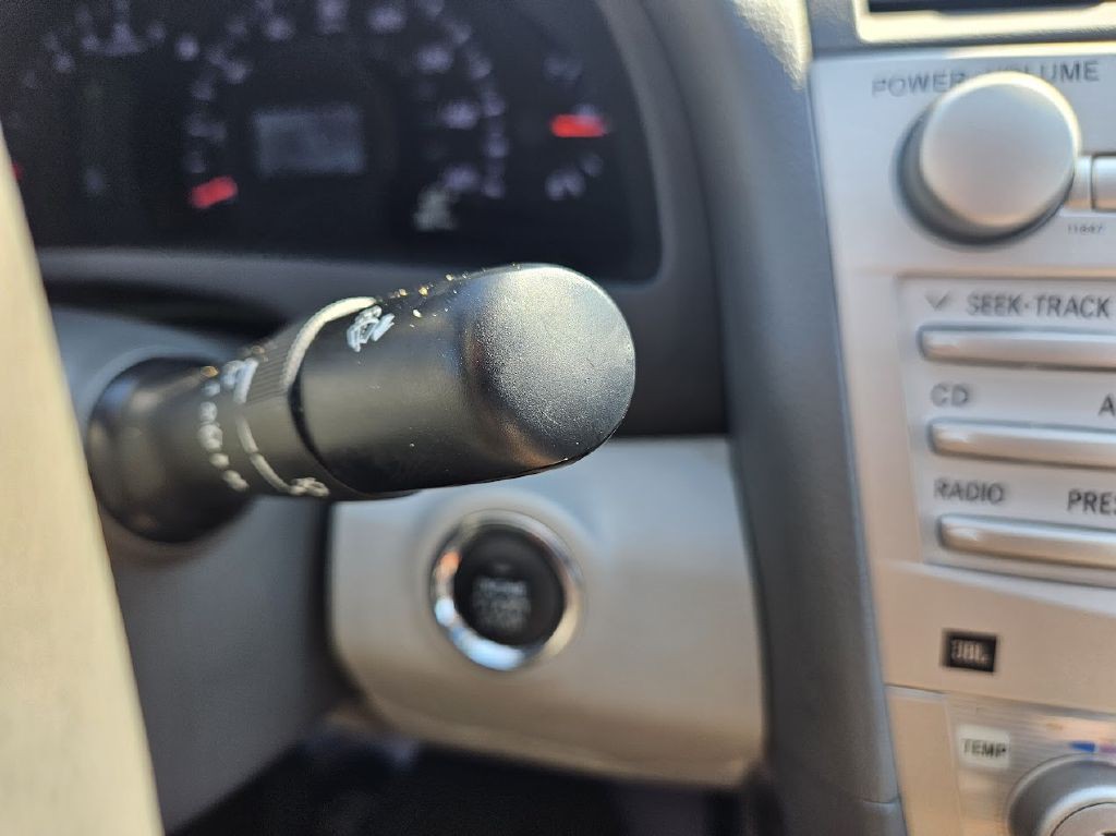 2011 Toyota Camry Image 22