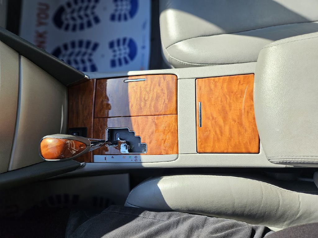 2011 Toyota Camry Image 31