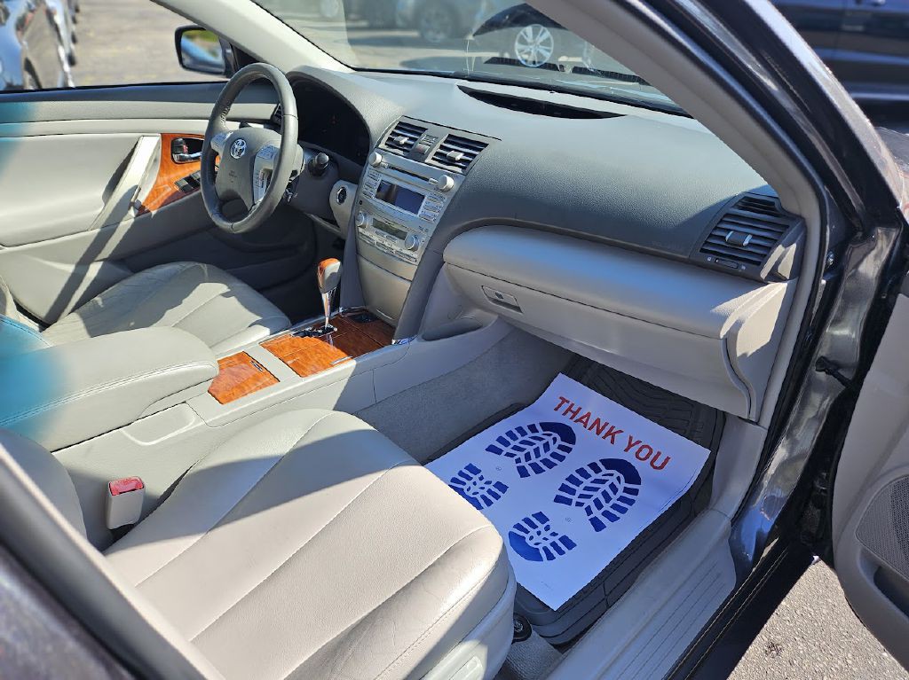 2011 Toyota Camry Image 41
