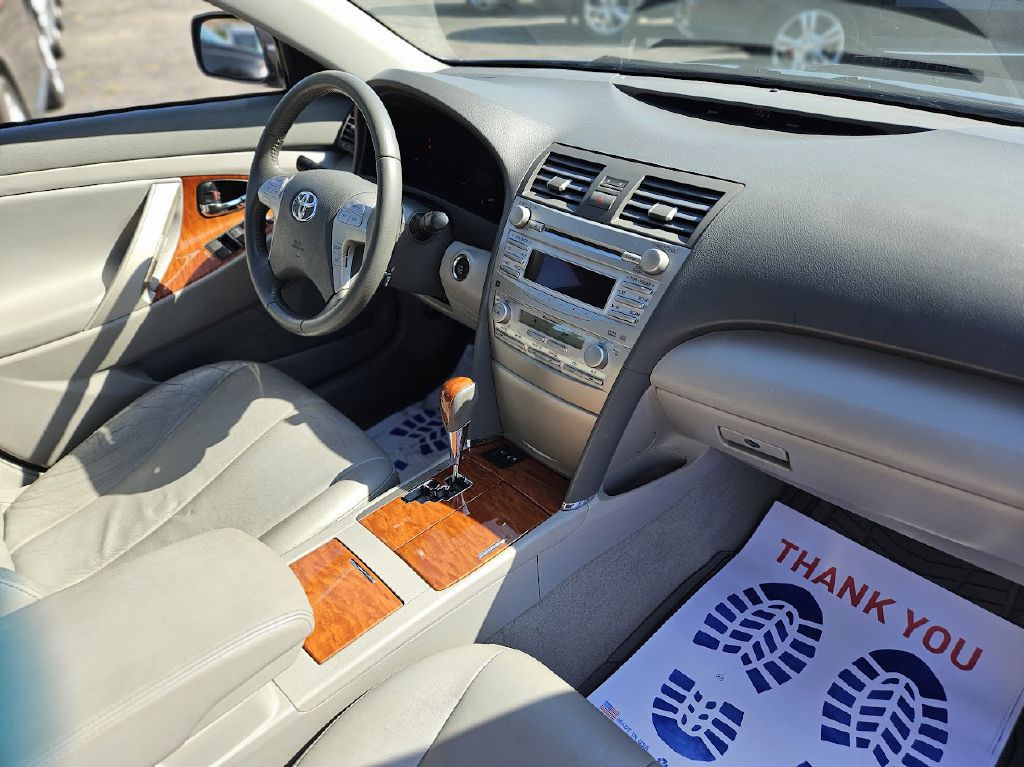 2011 Toyota Camry Image 42