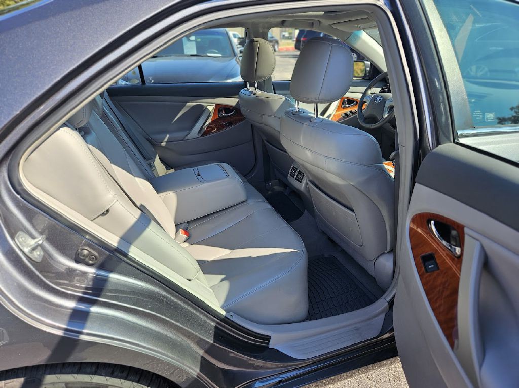 2011 Toyota Camry Image 47