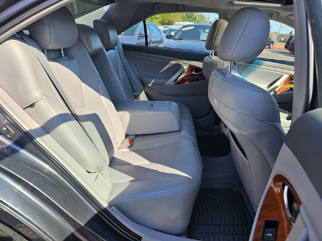2011 Toyota Camry Image 48