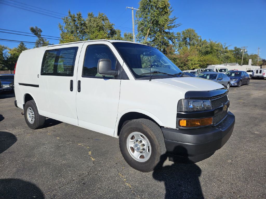 2019 Chevrolet Express Image 5