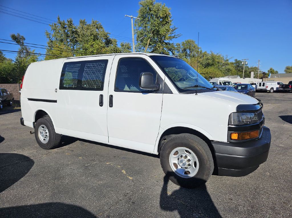2019 Chevrolet Express Image 6