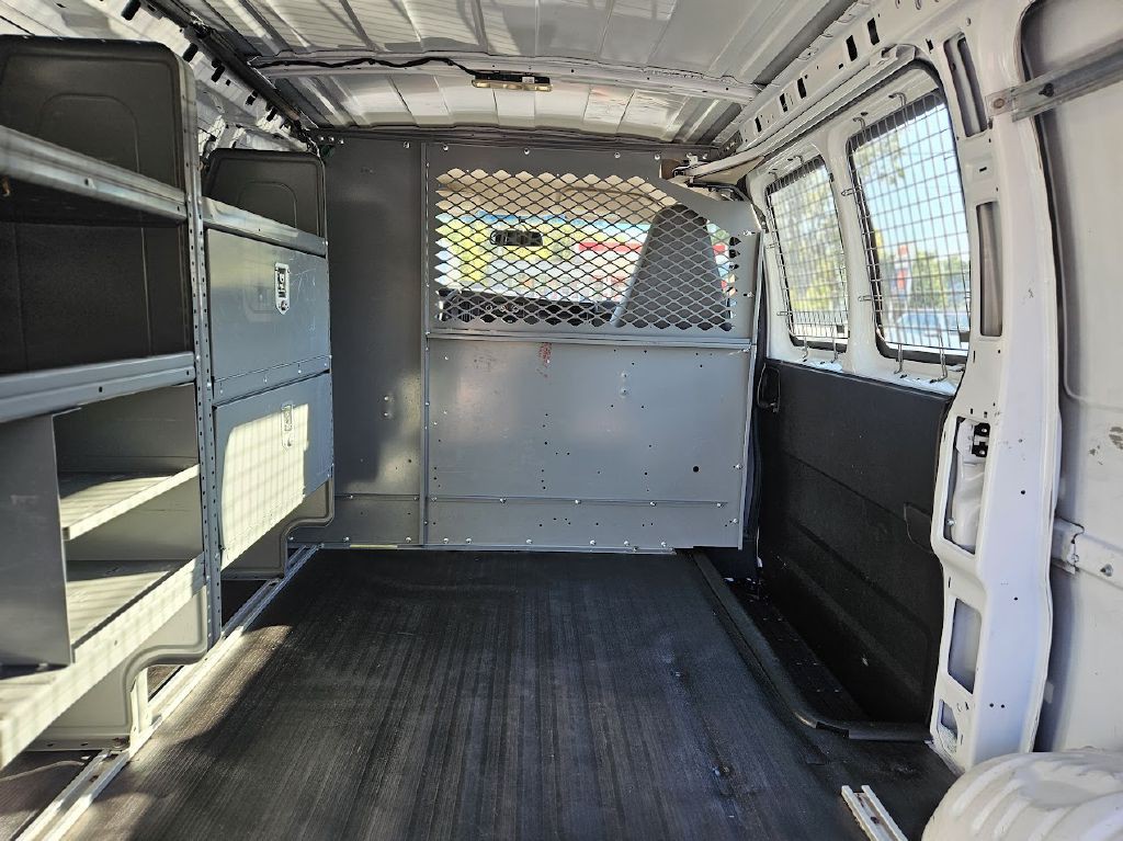 2019 Chevrolet Express Image 31