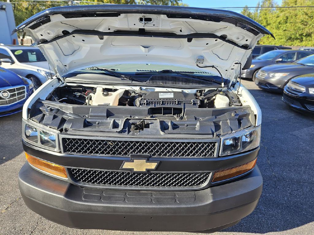 2019 Chevrolet Express Image 42