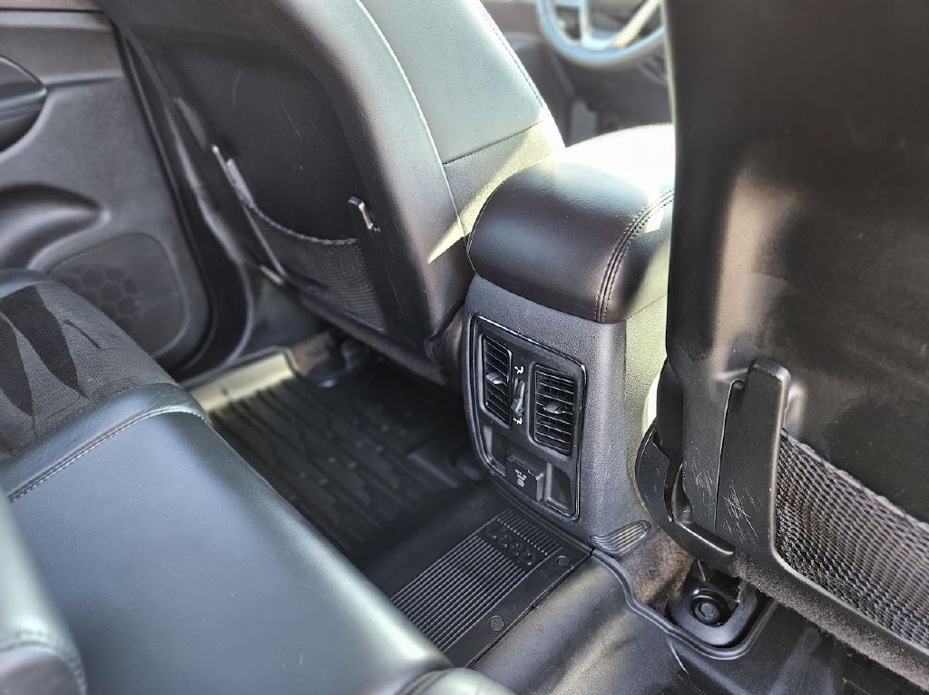2017 Jeep Grand Cherokee Image 43