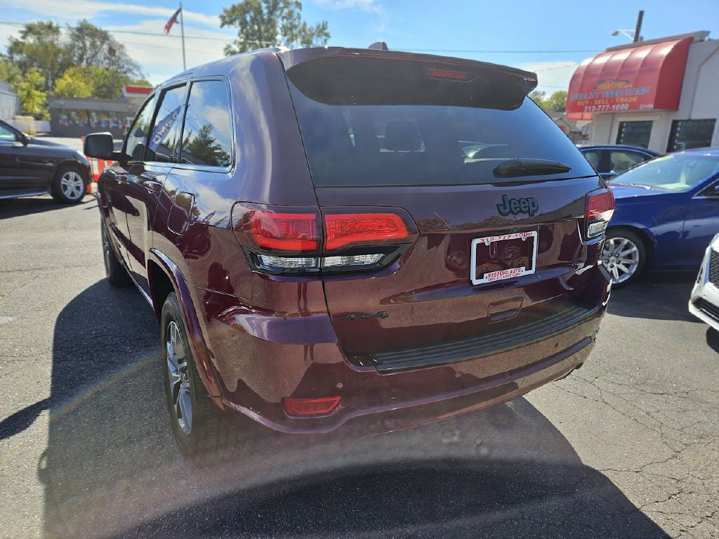 2017 Jeep Grand Cherokee Image 4