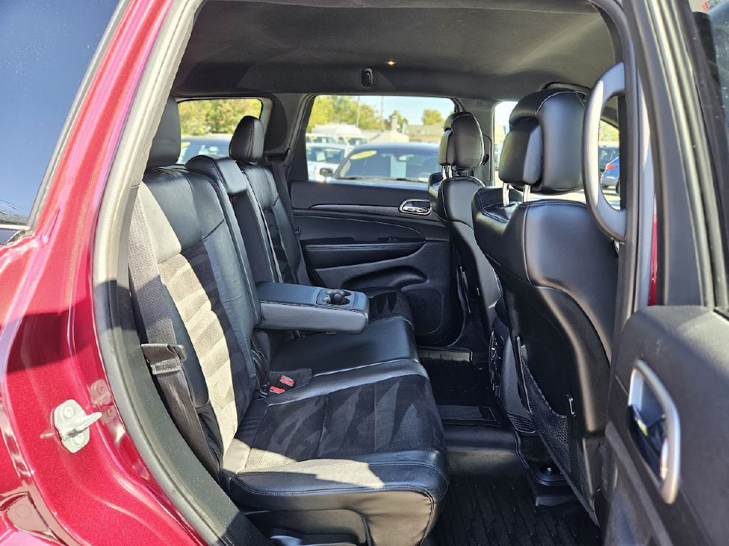 2017 Jeep Grand Cherokee Image 16