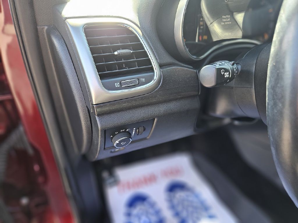 2017 Jeep Grand Cherokee Image 25