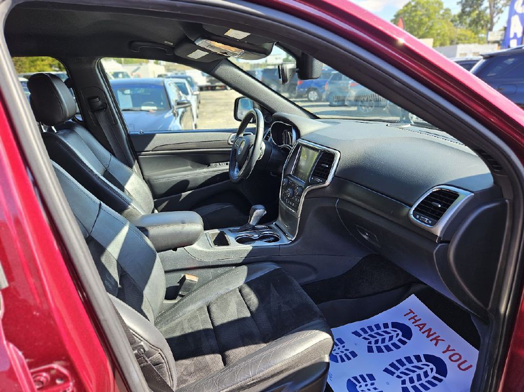 2017 Jeep Grand Cherokee Image 39