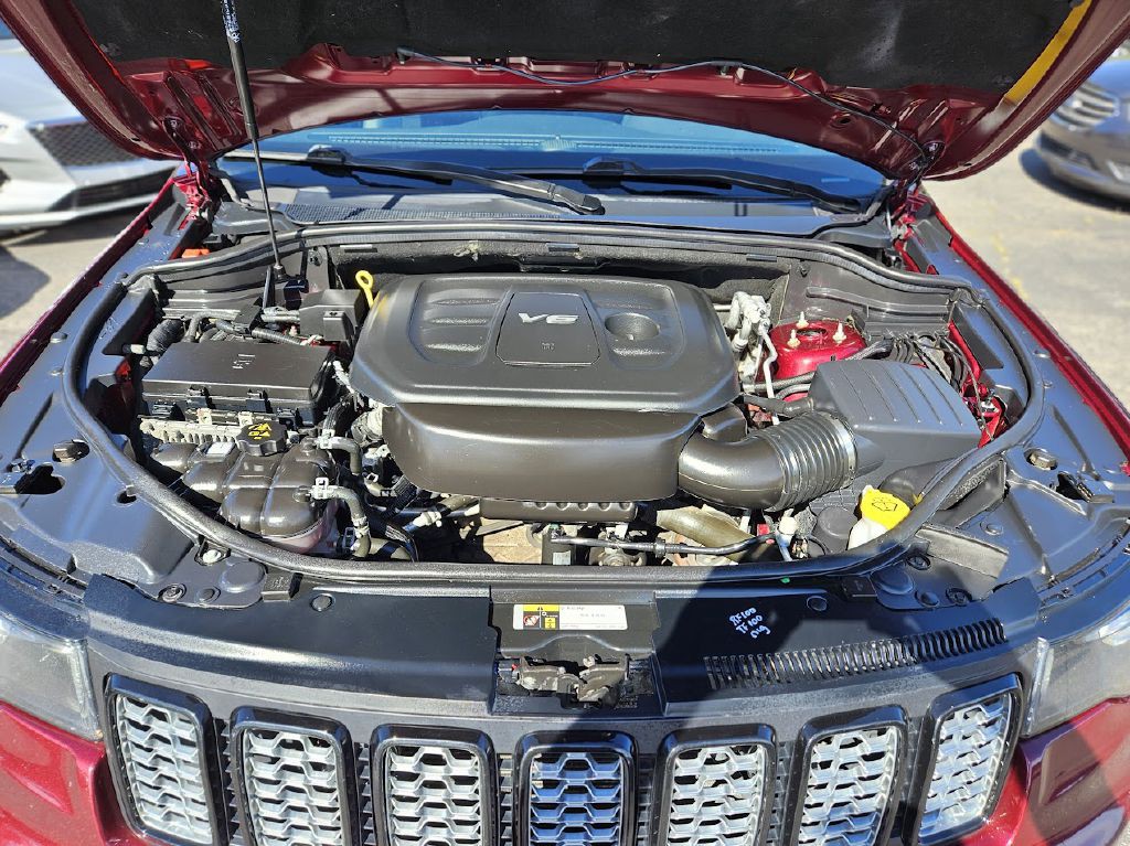 2017 Jeep Grand Cherokee Image 50