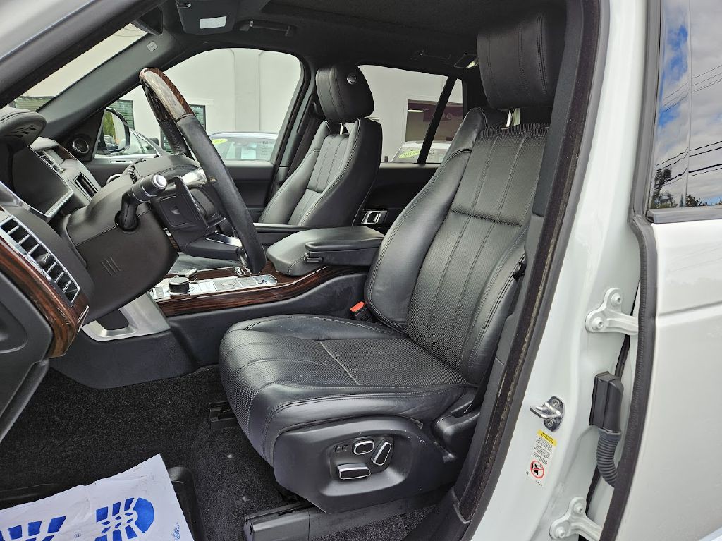 2015 Land Rover Range Rover Image 20