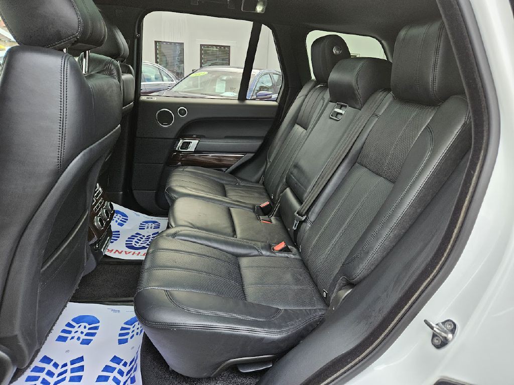 2015 Land Rover Range Rover Image 37