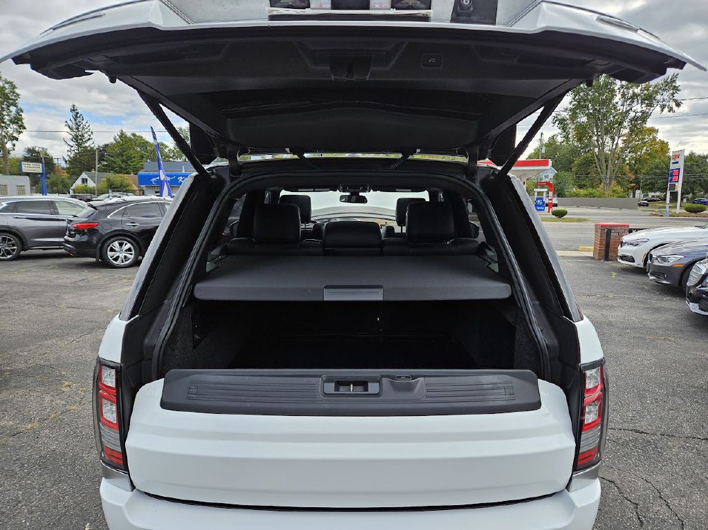 2015 Land Rover Range Rover Image 39