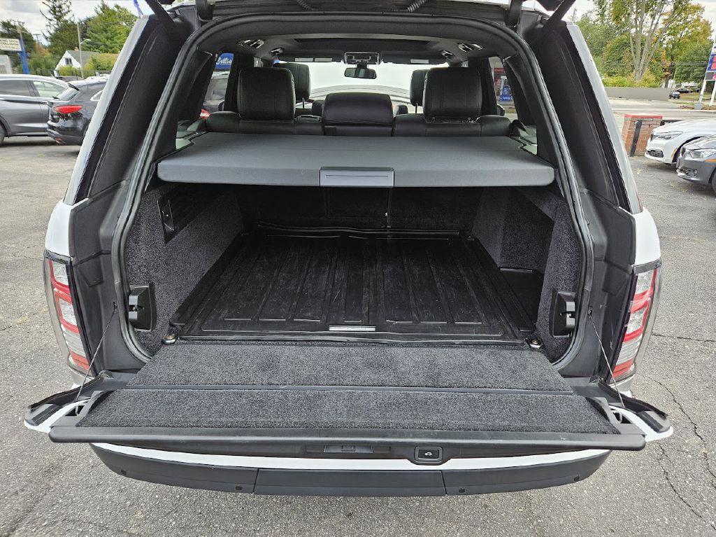 2015 Land Rover Range Rover Image 40