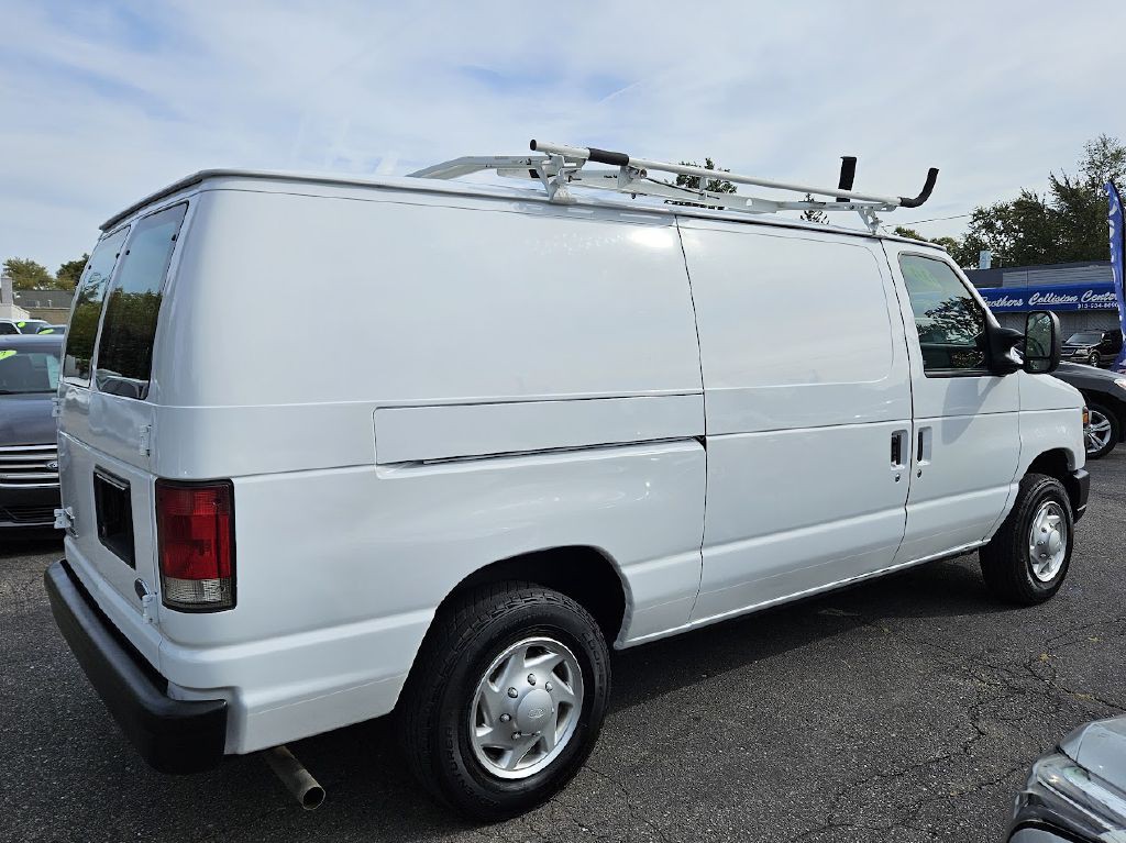 2014 Ford Econoline Image 6