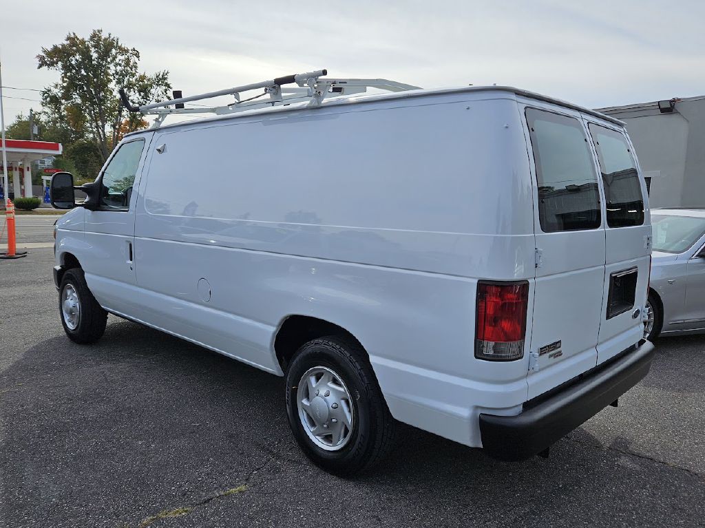 2014 Ford Econoline Image 10