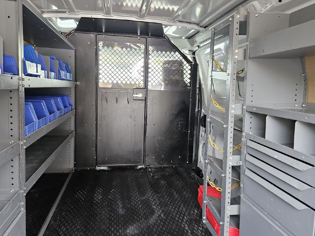 2014 Ford Econoline Image 13