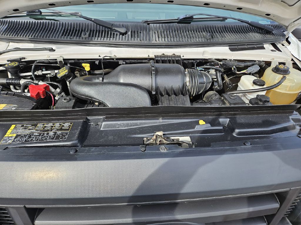 2014 Ford Econoline Image 43