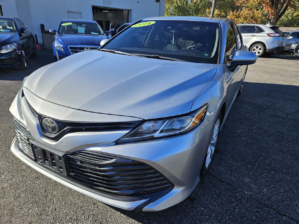 2018 Toyota Camry Image 2