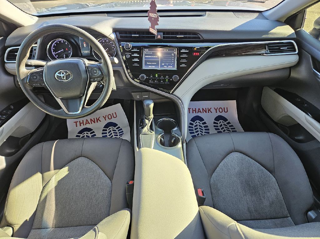 2018 Toyota Camry Image 8