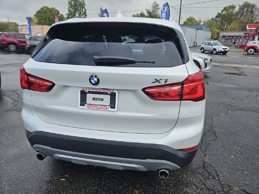 2017 BMW X1 Image 9