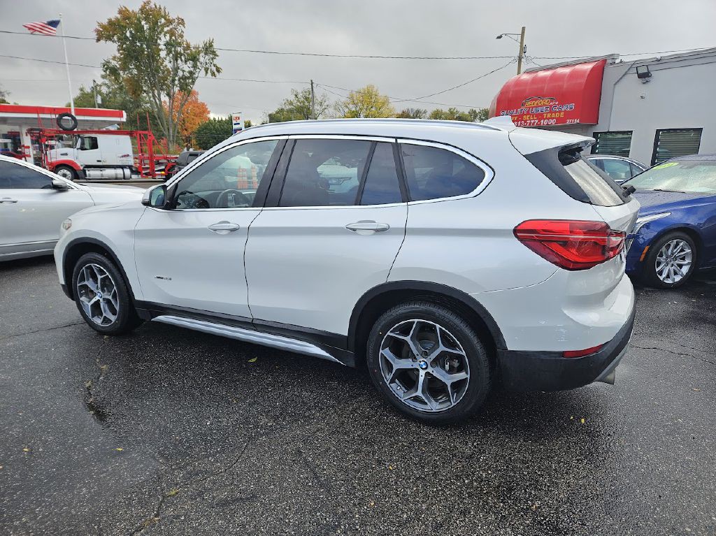 2017 BMW X1 Image 12