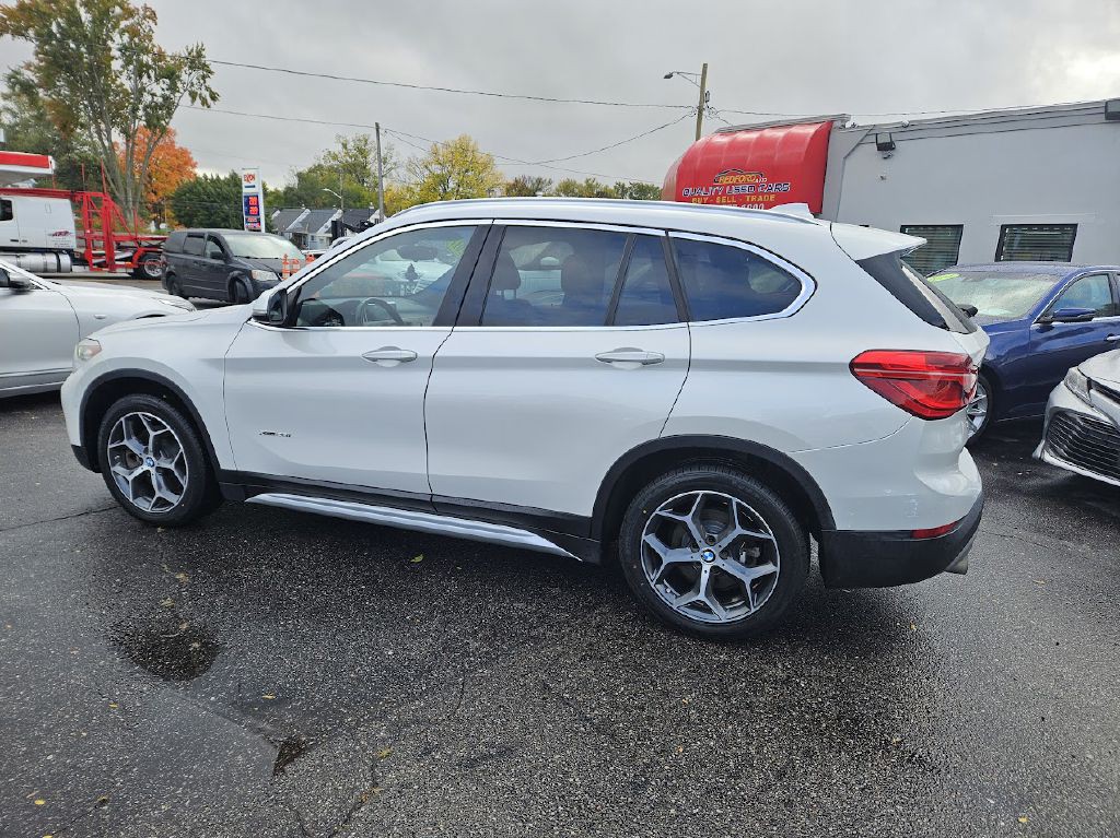 2017 BMW X1 Image 13