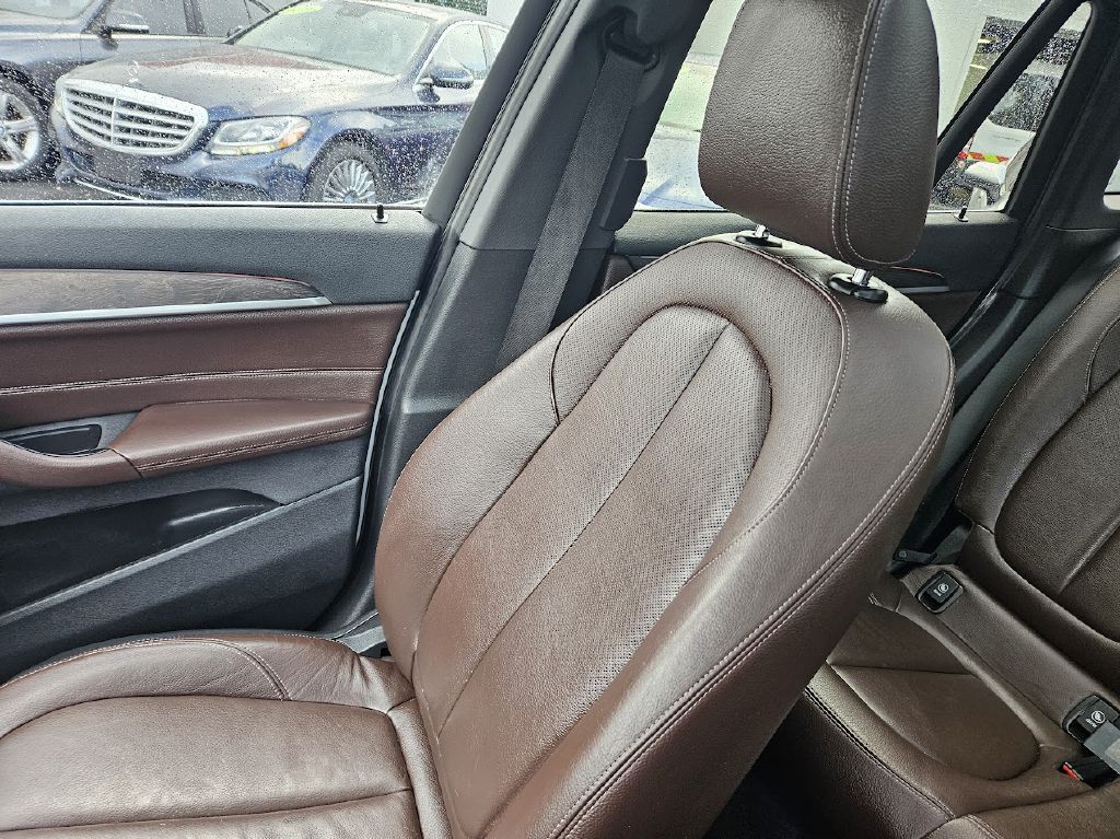 2017 BMW X1 Image 28